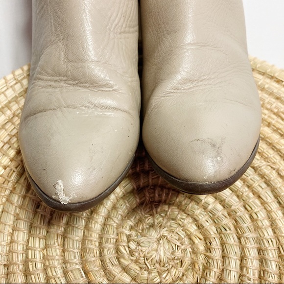 Vintage kitten heal ankle boots. - Picture 3 of 6